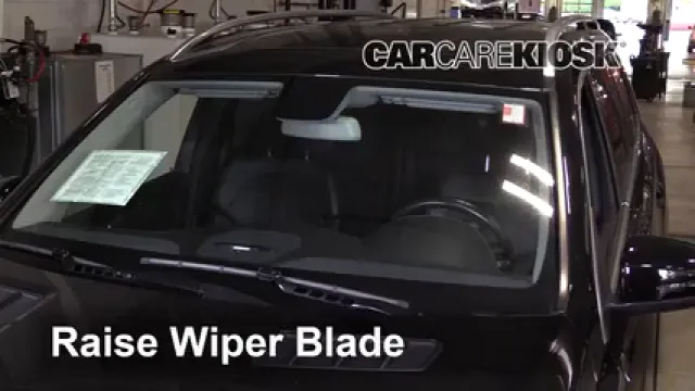 2013 Mercedes-Benz GL450 4.6L V8 Turbo Escobillas de limpiaparabrisas delantero Cambiar escobillas de limpiaparabrisas